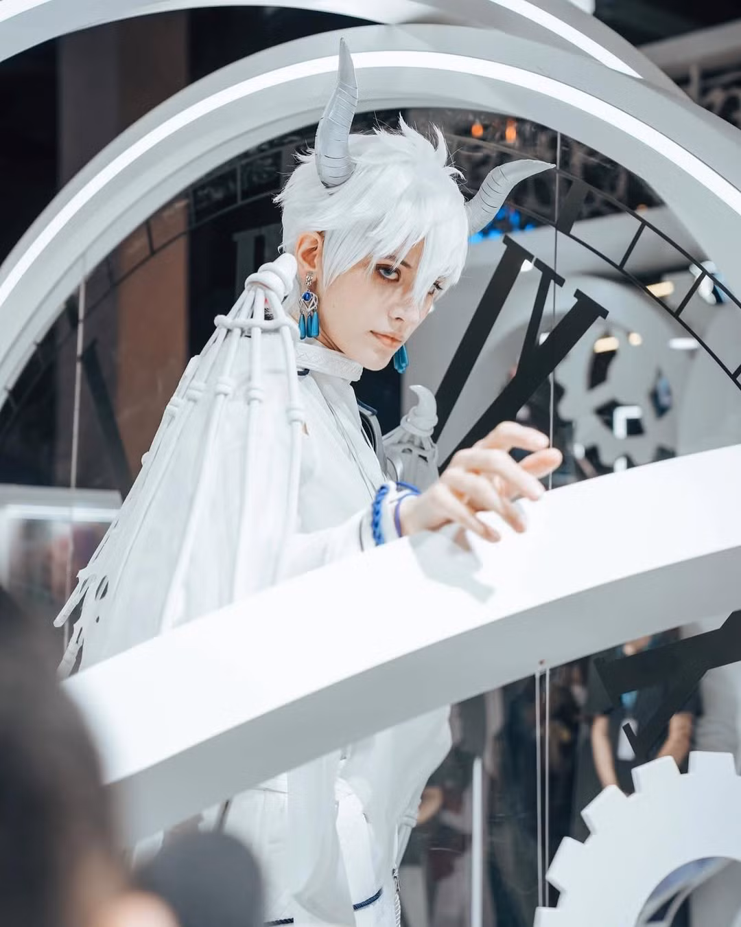 Karina từng xuất hiện trong diện mạo của Lu Guang vào năm 2023.