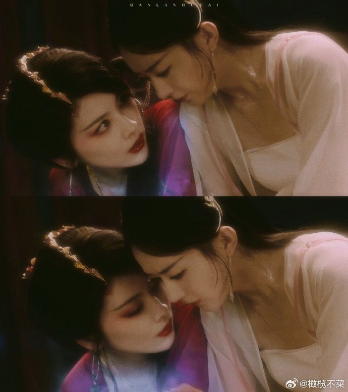 Đâu chỉ chữa thương, Kim Nương Tử còn hào phóng muốn tìm lang quân trẻ trung, đẹp trai hơn Thẩm Ly. Hành Chỉ thần quân càng ghen tuông, cô càng được thể chọc tức. Đâu chỉ chữa thương, Kim Nương Tử còn hào phóng muốn tìm lang quân trẻ trung, đẹp trai hơn Thẩm Ly. Hành Chỉ thần quân càng ghen tuông, cô càng được thể chọc tức.