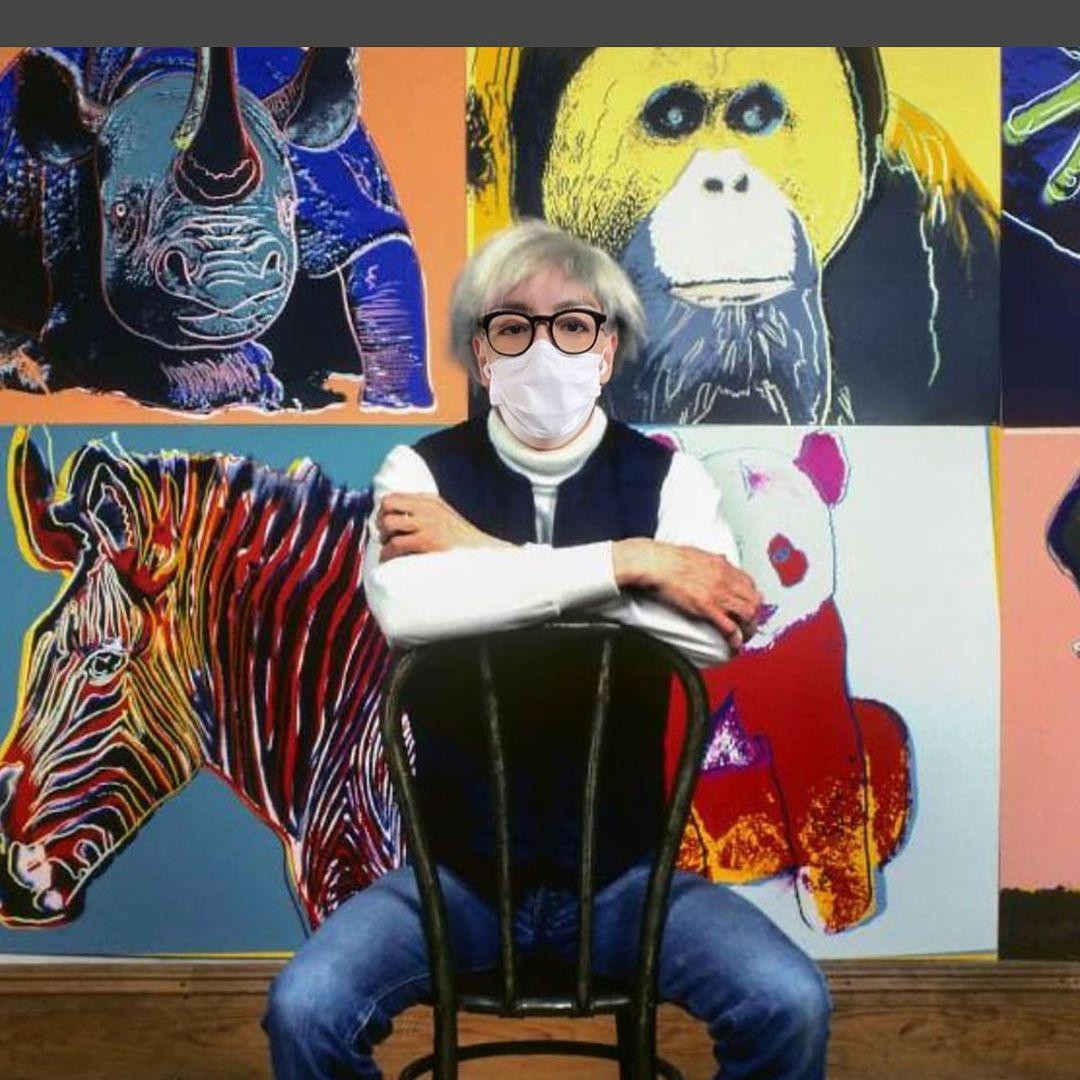 Tiếp tục là một chiếc ảnh "an nhiên" tại phòng tranh. Tiếp tục là một chiếc ảnh "an nhiên" tại phòng tranh.