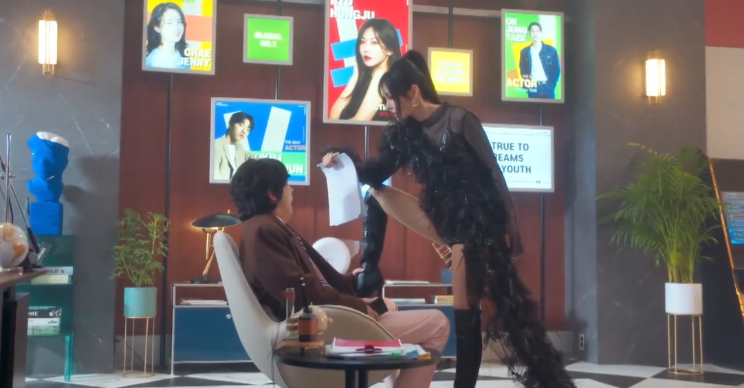 &quot;Chị đại&quot; So Yeon xuất hiện xinh đẹp, chất lừ trong chưa đầy 3 phút nhưng lại ấn tượng nhất tập phim.