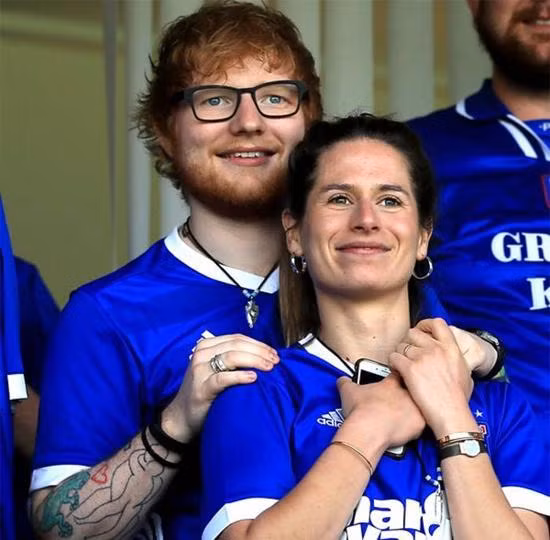 Vợ chồng Ed Sheeran chào đón con gái đầu lòng vào cuối tháng 8 năm ngoái.