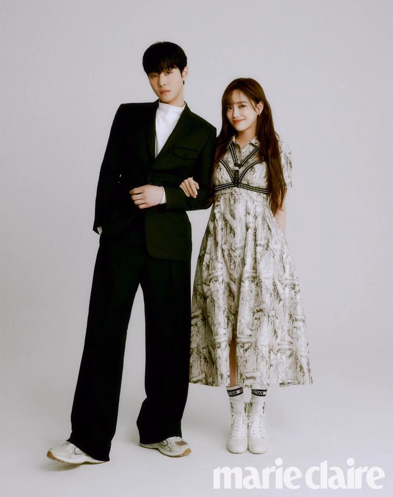 Hyo Seop, Sejeong đứng chung khung hình không chỉ đầy ngọt ngào mà còn gấp đôi visual.