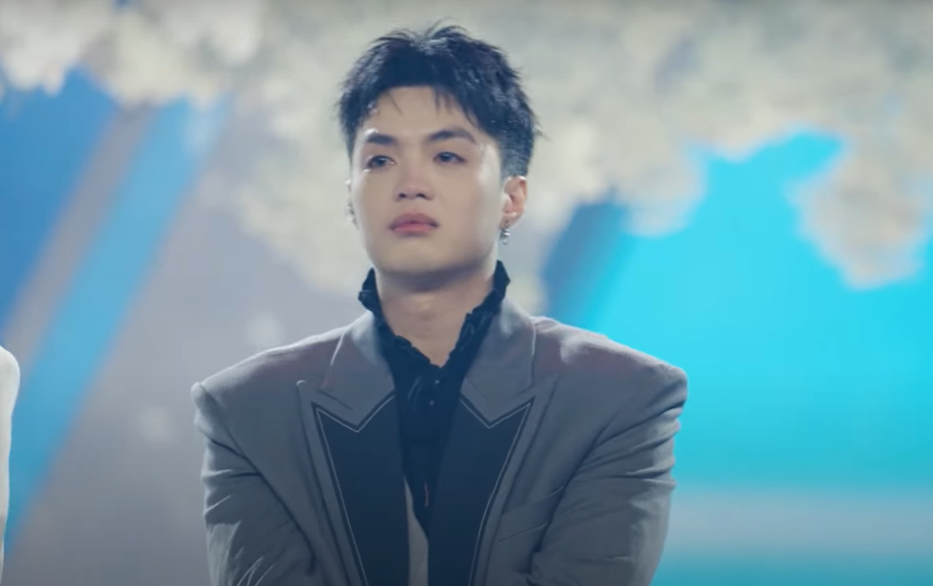 Sự xúc động của Negav có lẽ được dồn nén từ khi trình diễn.