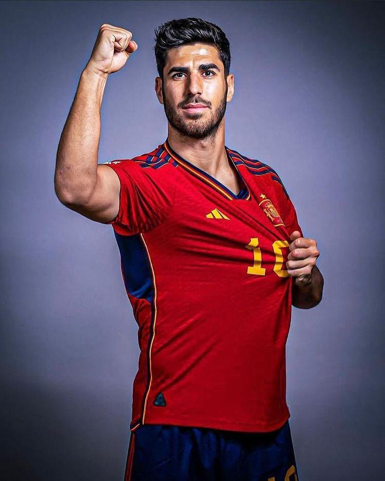 Tại trận ra quân tối 23/11, Marco Asensio đã ghi bàn thắng ở phút thứ 69 cho ĐT Tây Ban Nha. Tại trận ra quân tối 23/11, Marco Asensio đã ghi bàn thắng ở phút thứ 69 cho ĐT Tây Ban Nha.