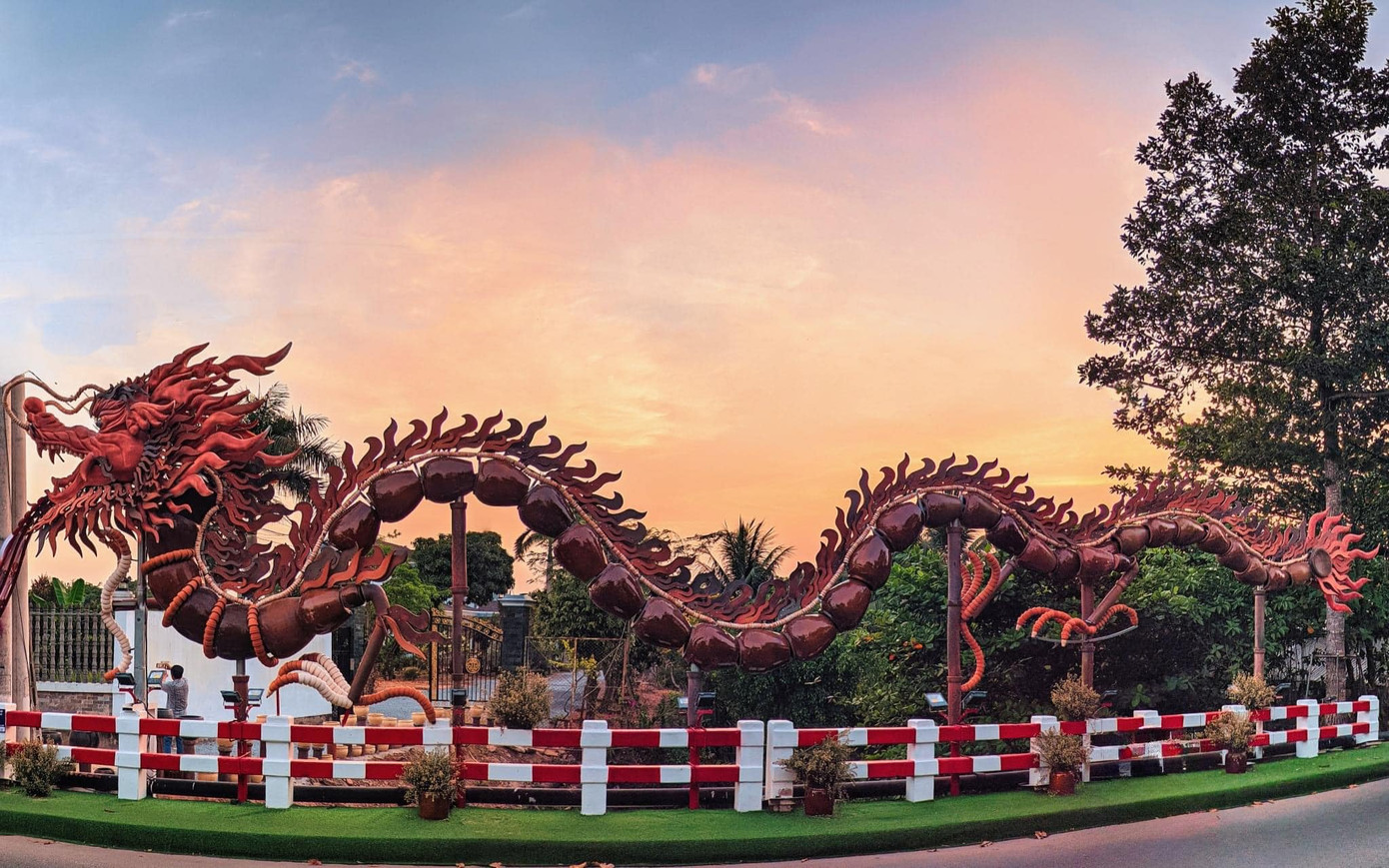 Nhưng khi được &quot;lên đồ&quot; chính thức, lượng &quot;thả tim&quot; và &quot;wow&quot; áp đảo &quot;haha&quot; vì độ thăng hạng đầy oai phong lại độc nhất của &quot;rồng lu&quot;.