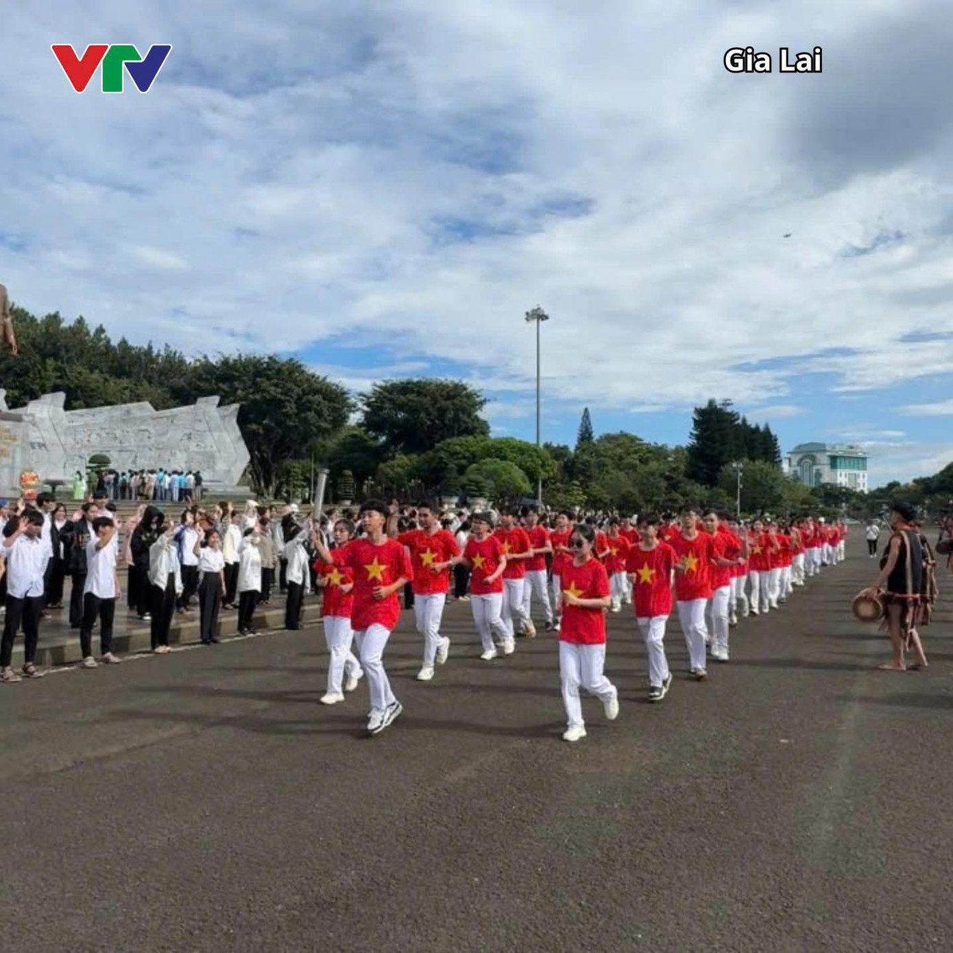 Điểm cầu Gia Lai dự kiến sẽ có những tiết mục cổ vũ hoành tráng dành cho Nguyễn Quốc Nhật Minh. - Ảnh: Đường lên đỉnh Olympia Điểm cầu Gia Lai dự kiến sẽ có những tiết mục cổ vũ hoành tráng dành cho Nguyễn Quốc Nhật Minh. - Ảnh: Đường lên đỉnh Olympia