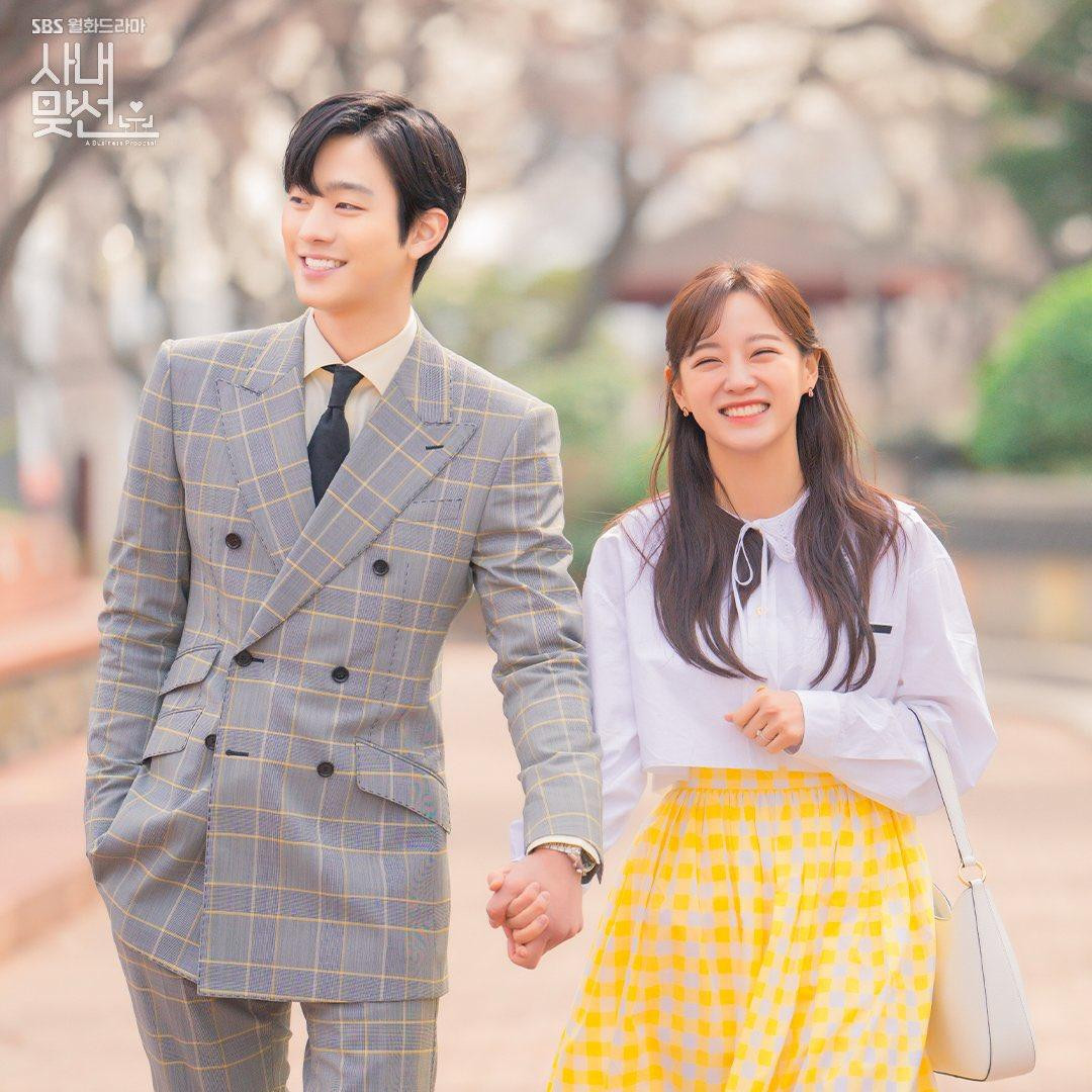 Fan &quot;đẩy thuyền&quot; Tổ Tuộc - SeopJeong (Ahn Hyo Seop - Kim Sejeong) hụt hẫng khi nghe tin đồn hẹn hò của Ahn Hyo Seop nhưng nhìn chung, không có phản ứng phản đối gay gắt.