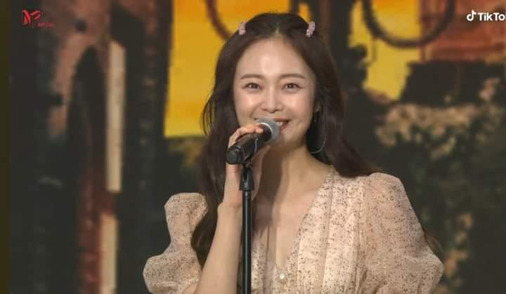 Kết thúc sân khấu My House, So Min trở về với vẻ nhẹ nhàng thường thấy. - Ảnh: FC Running Man Việt Nam Kết thúc sân khấu My House, So Min trở về với vẻ nhẹ nhàng thường thấy. - Ảnh: FC Running Man Việt Nam