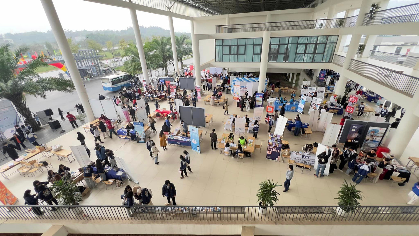 Ảnh: Trường THPT chuyên Vĩnh Phúc