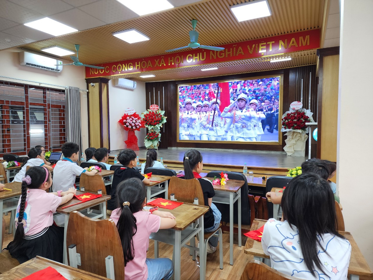 Ảnh: Fanpage trường TH, THCS và THPT Văn Lang