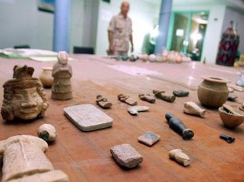 Hé lộ nguồn thu khổng lồ của IS từ 'đồ cổ nhuốm máu' ảnh 1