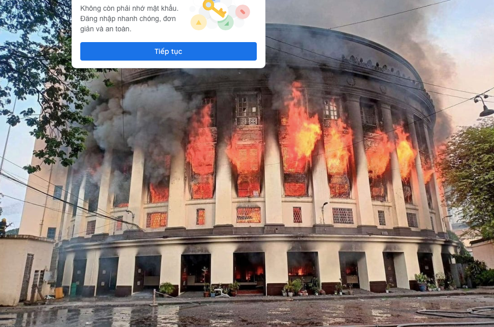 Toà nhà đồ sộ bị lửa nuốt trọn. (Ảnh: Reuters) Toà nhà đồ sộ bị lửa nuốt trọn. (Ảnh: Reuters)