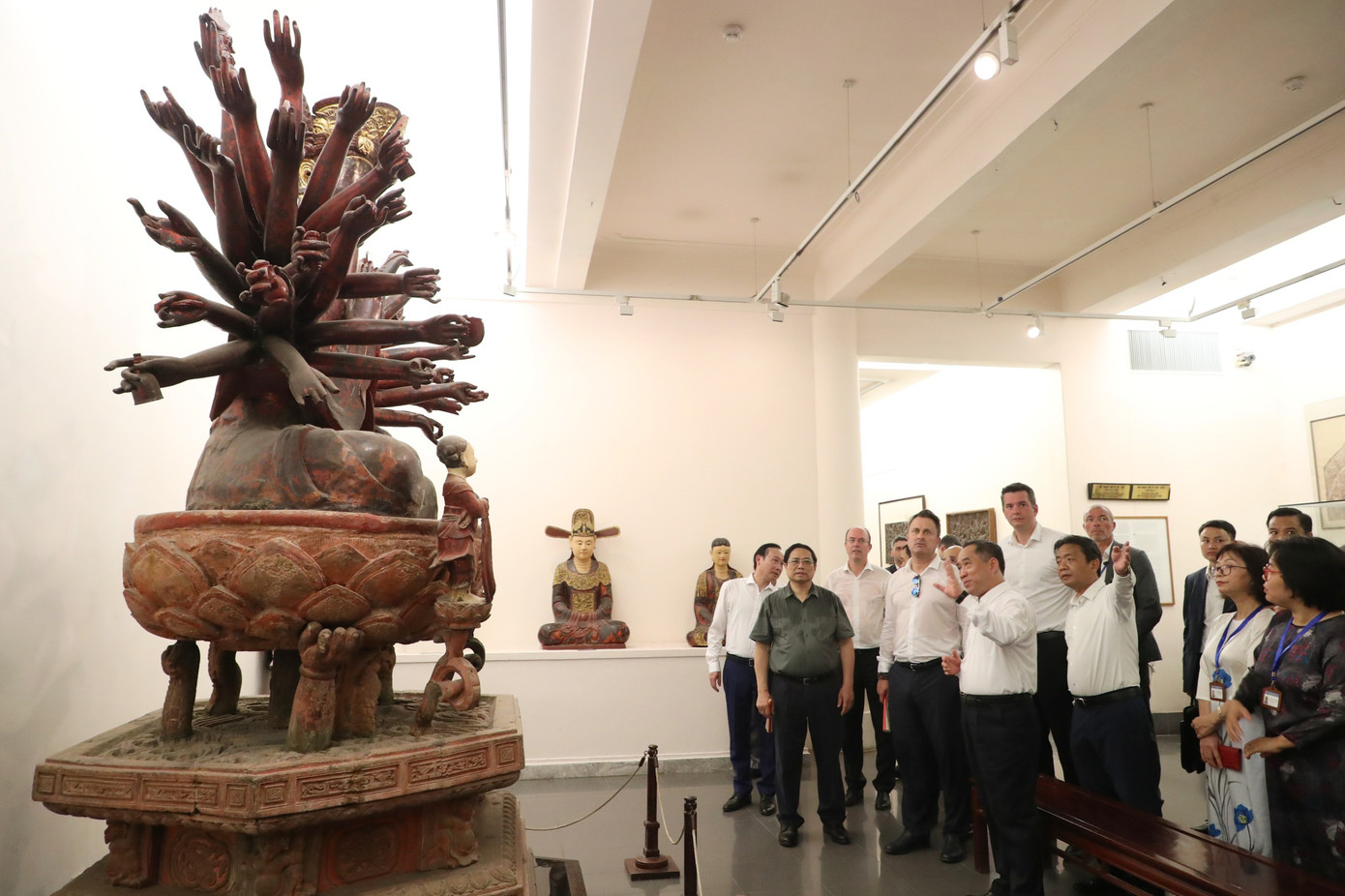 Bảo tàng Mỹ thuật Việt Nam là một trong những bảo tàng đóng vai trò quan trọng nhất trong việc lưu giữ kho tàng di sản văn hóa nghệ thuật của cộng đồng các dân tộc Việt Nam. (Ảnh: Minh Châu) Bảo tàng Mỹ thuật Việt Nam là một trong những bảo tàng đóng vai trò quan trọng nhất trong việc lưu giữ kho tàng di sản văn hóa nghệ thuật của cộng đồng các dân tộc Việt Nam. (Ảnh: Minh Châu)