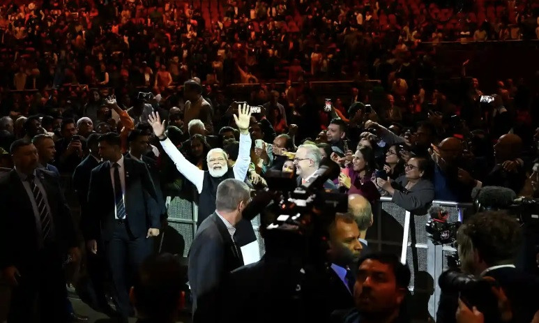 Thủ tướng Ấn Độ Narendra Modi được chào đón nồng nhiệt ở Sydney tối 23/5. (Ảnh: Reuters)
