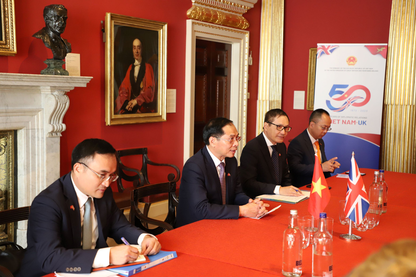 Bộ trưởng Bùi Thanh Sơn tại cuộc gặp. (Ảnh: Mofa)