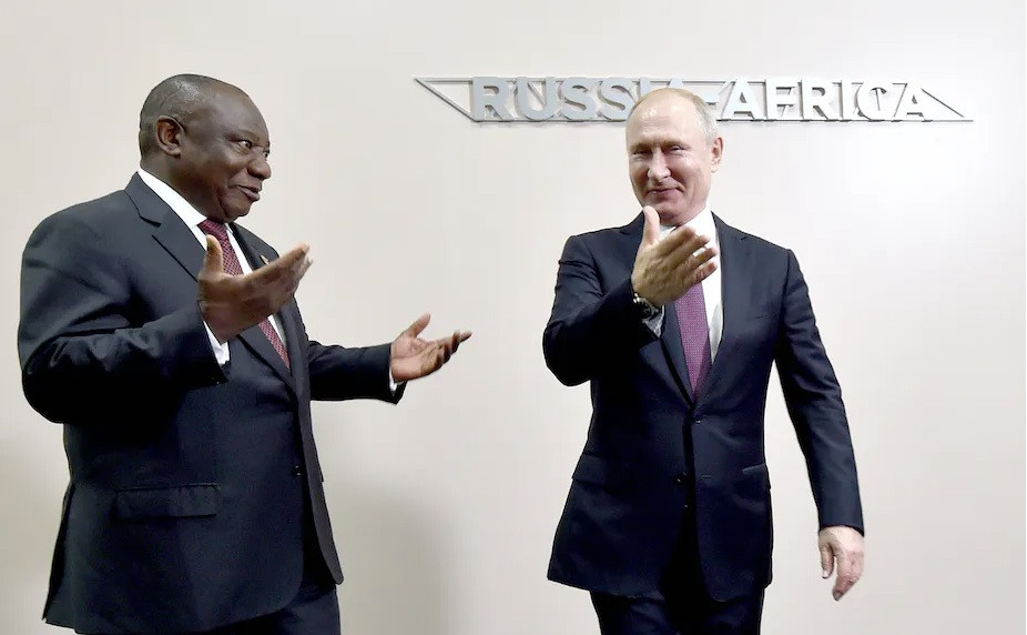 Tổng thống Nga Vladimir Putin và người đồng cấp Nam Phi Cyril Ramaphosa. (Ảnh: GCIS) Tổng thống Nga Vladimir Putin và người đồng cấp Nam Phi Cyril Ramaphosa. (Ảnh: GCIS)