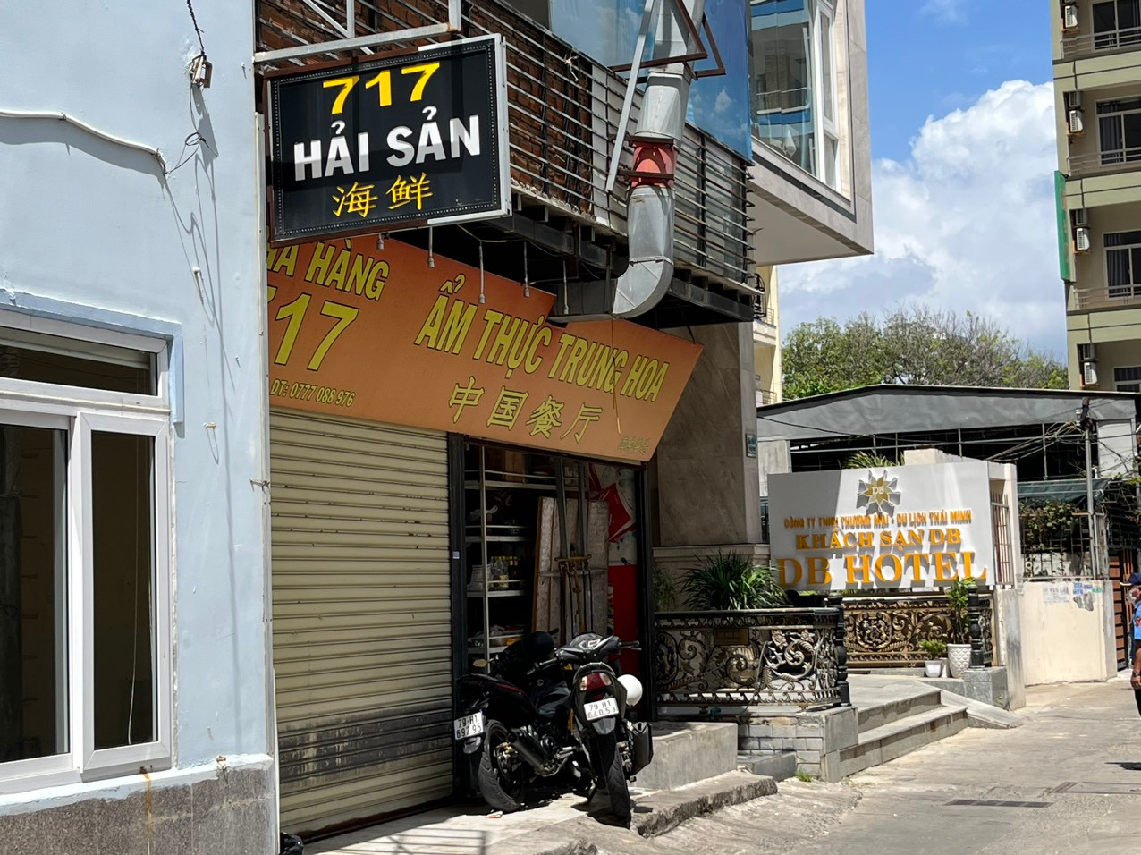 Một nhà hàng hải sản phục vụ khách Trung Quốc ở đường Tuệ Tĩnh - Nha Trang đóng cửa. Một nhà hàng hải sản phục vụ khách Trung Quốc ở đường Tuệ Tĩnh - Nha Trang đóng cửa.