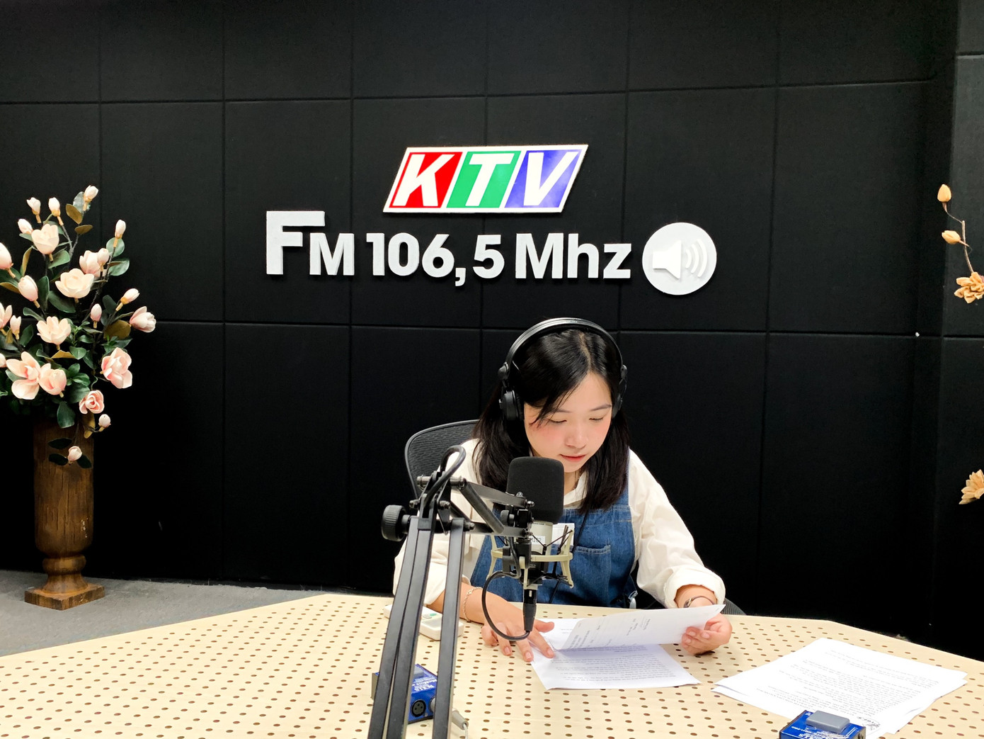 Dương Phan Quỳnh Như (sinh viên trường Đại học Nha Trang) được thỏa sức phát triển đam mê dẫn chương trình.