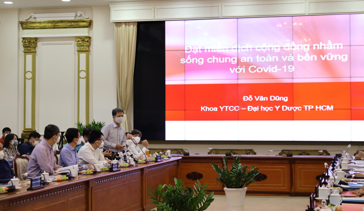 Các chuyên gia hiến kế cho lãnh đạo TPHCM phòng chống dịch và khôi phục kinh tế xã hội Các chuyên gia hiến kế cho lãnh đạo TPHCM phòng chống dịch và khôi phục kinh tế xã hội