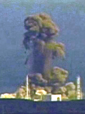 Nổ tại lò phản ứng số 3 tại nhà máy điện hạt nhân Fukushima. Ảnh: NTV. Nổ tại lò phản ứng số 3 tại nhà máy điện hạt nhân Fukushima Ảnh: NTV