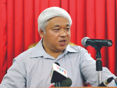 Bầu Kiên rất gay gắt với vấn đề trọng tài mùa giải vừa qua 