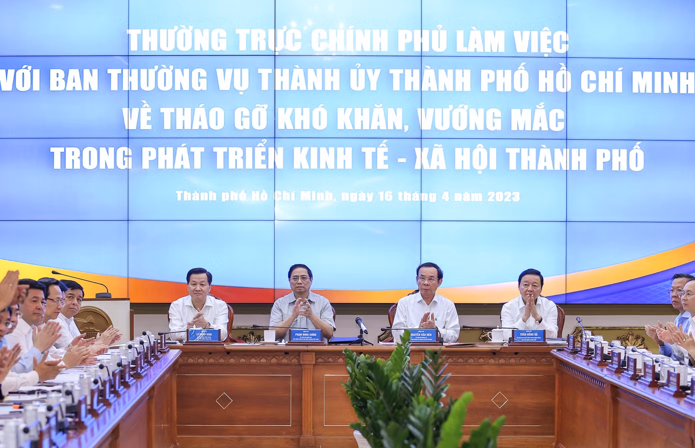 Quang cảnh buổi làm việc giữa Thường trực Chính phủ với Ban Thường vụ Thành ủy TPHCM. Ảnh: VGP/Nhật Bắc Quang cảnh buổi làm việc giữa Thường trực Chính phủ với Ban Thường vụ Thành ủy TPHCM. Ảnh: VGP/Nhật Bắc