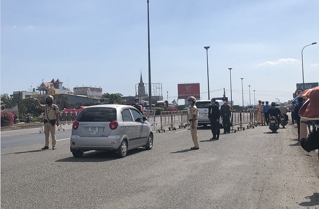 TPHCM huy động hơn 2.700 người trực 62 chốt, trạm kiểm dịch COVID-19 ảnh 3