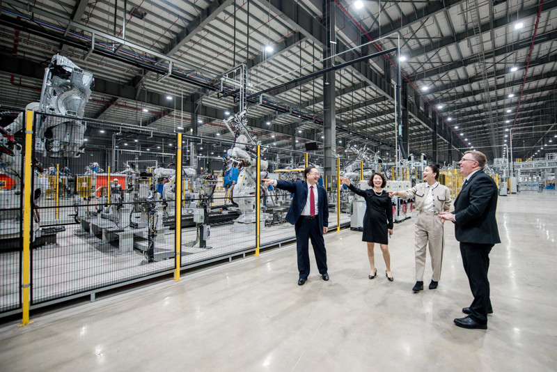 Ngô Thanh Vân tiết lộ sẽ đưa “ngôi sao mới” VinFast lên màn bạc ảnh 7