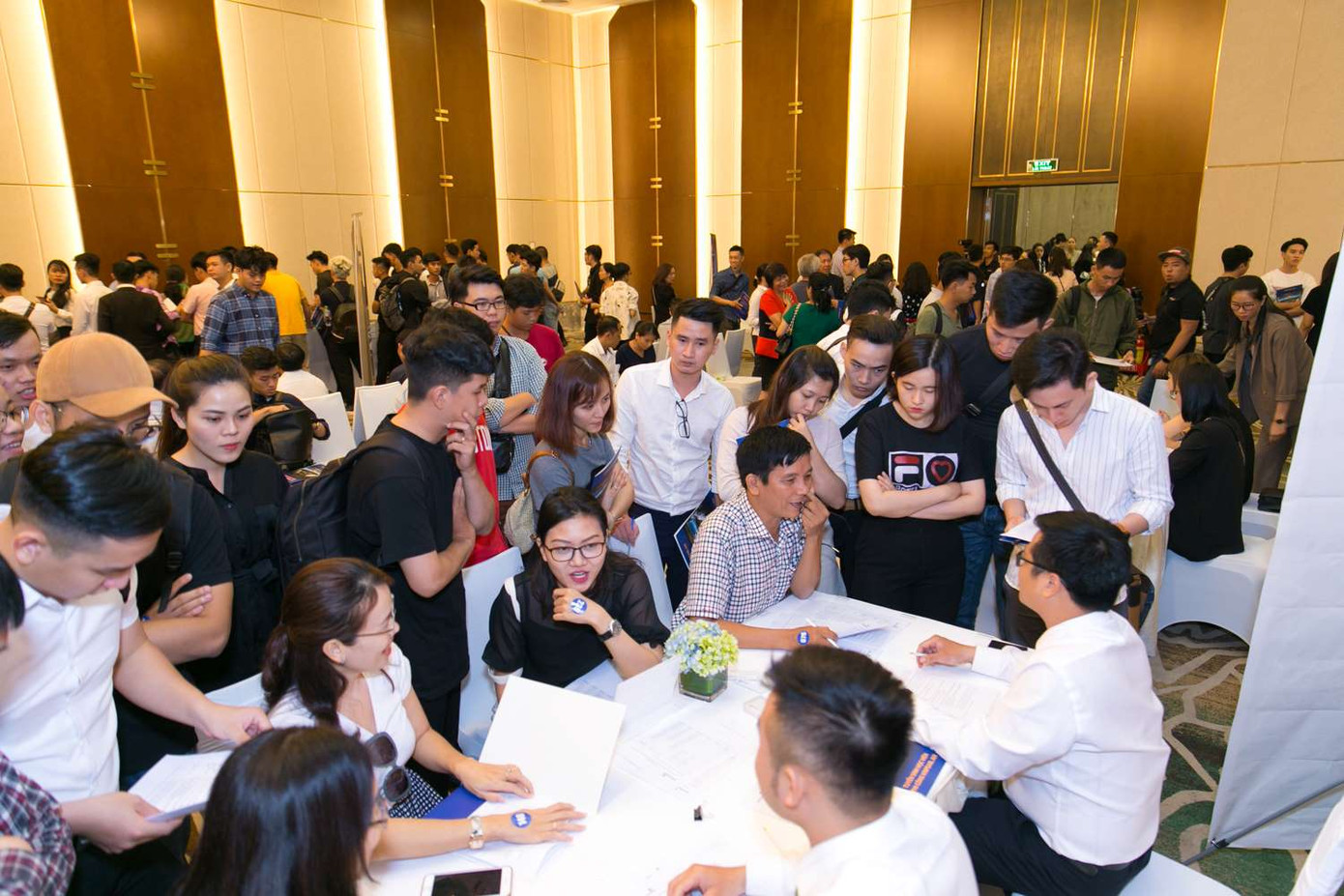 Giới trẻ Việt khắp thế giới đổ về Việt Nam học phi công ảnh 9