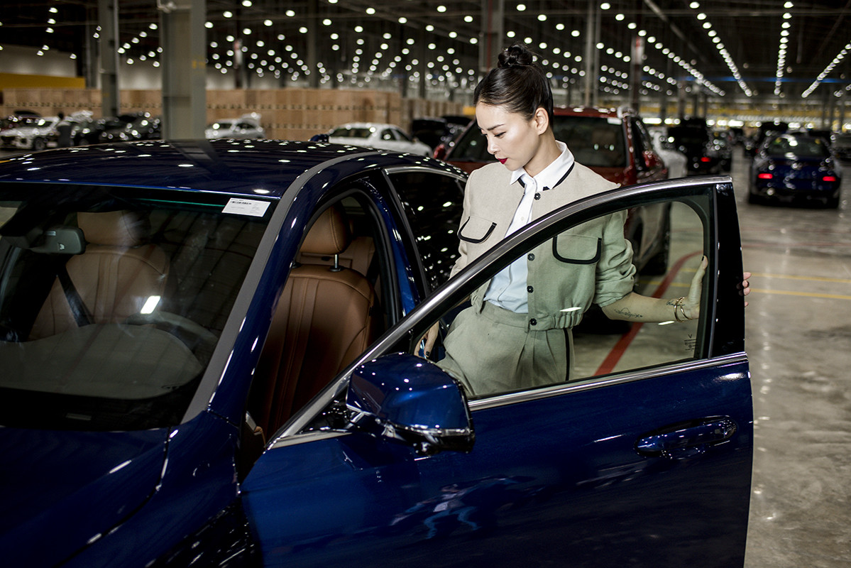 Ngô Thanh Vân tiết lộ sẽ đưa “ngôi sao mới” VinFast lên màn bạc ảnh 1