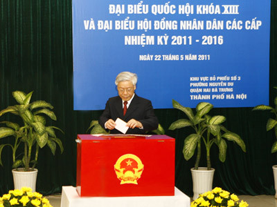 Tổng Bí thư, Chủ tịch Quốc hội Nguyễn Phú Trọng bỏ phiếu Ảnh: Hồng Vĩnh