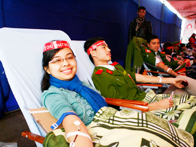 Chủ Nhật Đỏ đã truyền cảm hứng đến nhiều nơi, nhiều người. Ảnh: hồng vĩnh