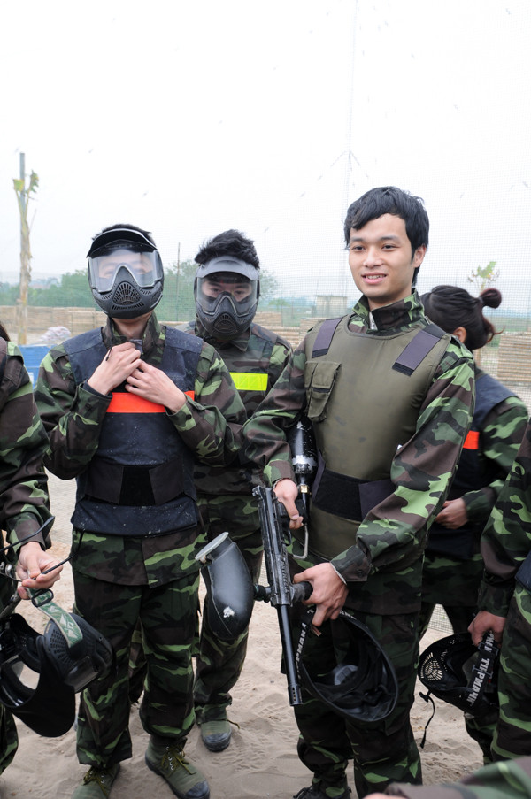 Trọng tài phổ biến quy chế để các đội chơi nắm rõ. Trọng tài phổ biến quy chế để các đội chơi nắm rõ