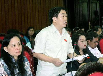 Đại biểu Quốc hội tỉnh Bà Rịa-Vũng Tàu Nguyễn Văn Tuyết phát biểu ý kiến. Ảnh:TTXVN