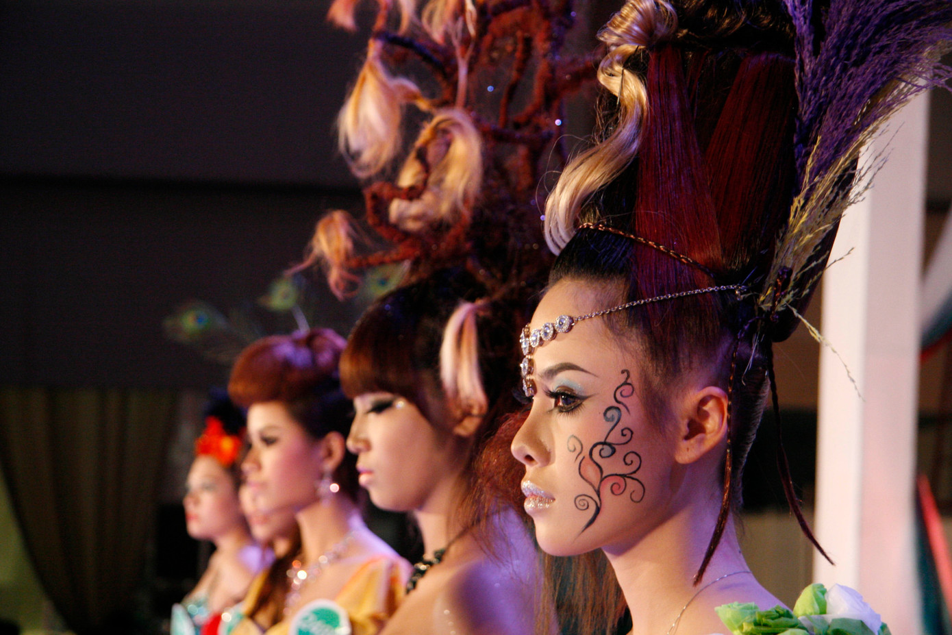 bộ sưu tập thiết kế tóc của nhà tạo mẫu