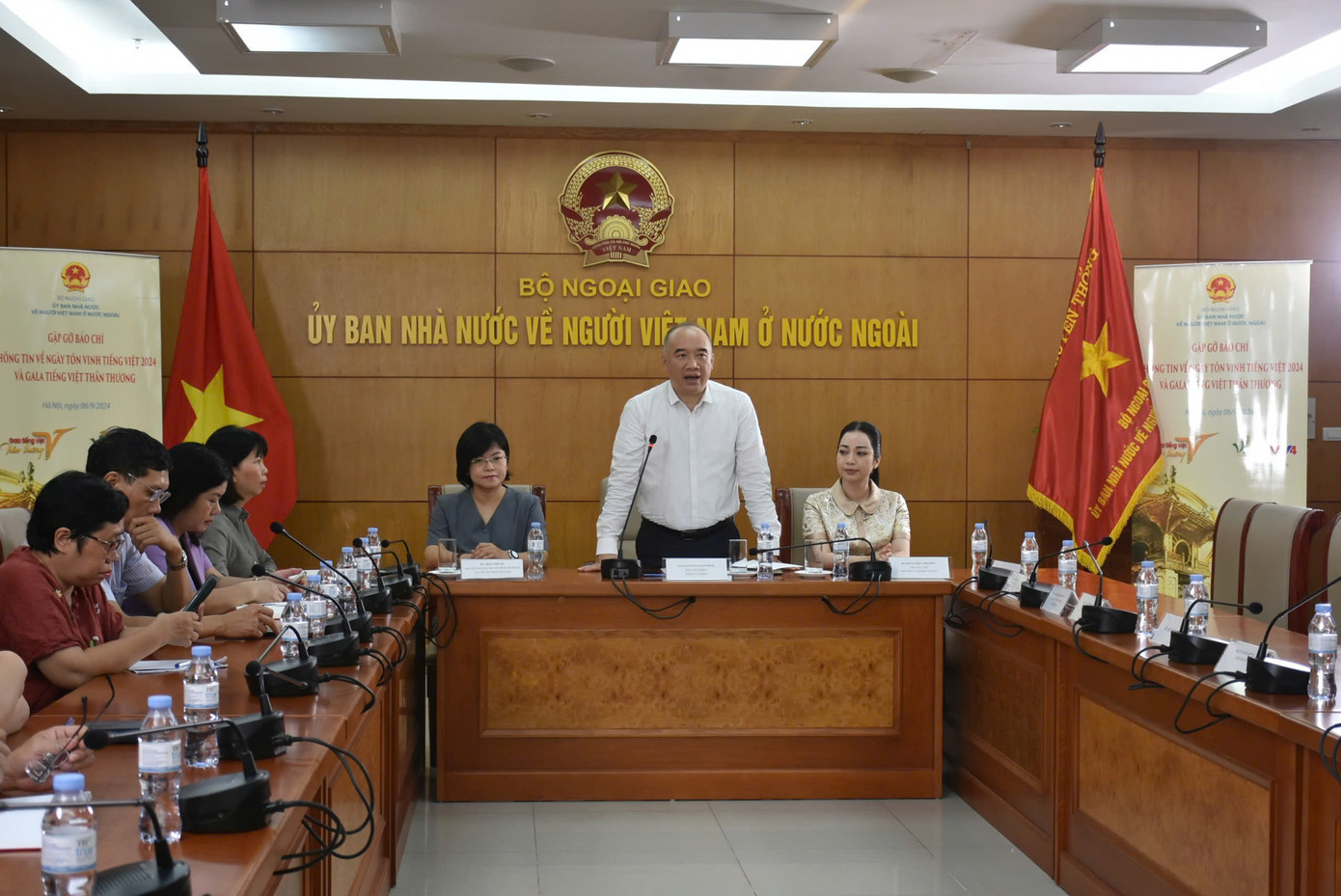 Phó Chủ nhiệm Nguyễn Mạnh Đông tại cuộc họp báo. (Ảnh: Dương Tiêu) Phó Chủ nhiệm Nguyễn Mạnh Đông tại cuộc họp báo. (Ảnh: Dương Tiêu)