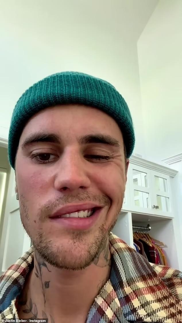 Sau đó, anh tiếp tục cập nhật bệnh tình trên Instagram Story rằng, chứng Ramsay Hunt còn khiến anh gặp khó khăn trong ăn uống, sinh hoạt. Giọng ca &quot;Peaches&quot; cầu xin người hâm mộ cầu nguyện cho anh vượt qua giai đoạn khó khăn này.