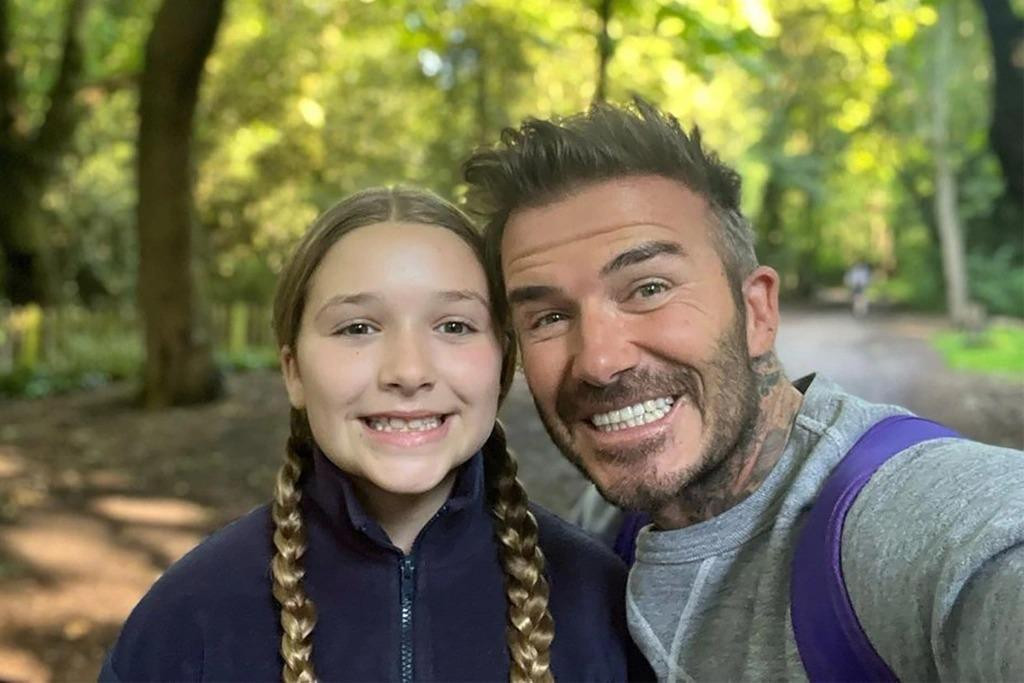 David Beckham dạy cho con gái 10 tuổi Harper nở nụ cười tiêu chuẩn.