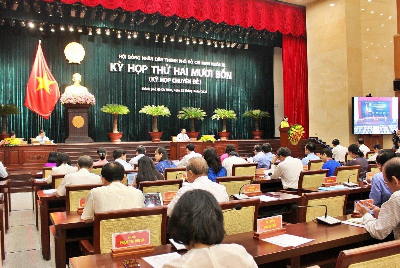 Tại kỳ họp thứ 24 ngày 23/3 vừa qua, HĐND TPHCM khóa IX cũng thực hiện công tác nhân sự Tại kỳ họp thứ 24 ngày 23/3 vừa qua, HĐND TPHCM khóa IX cũng thực hiện công tác nhân sự