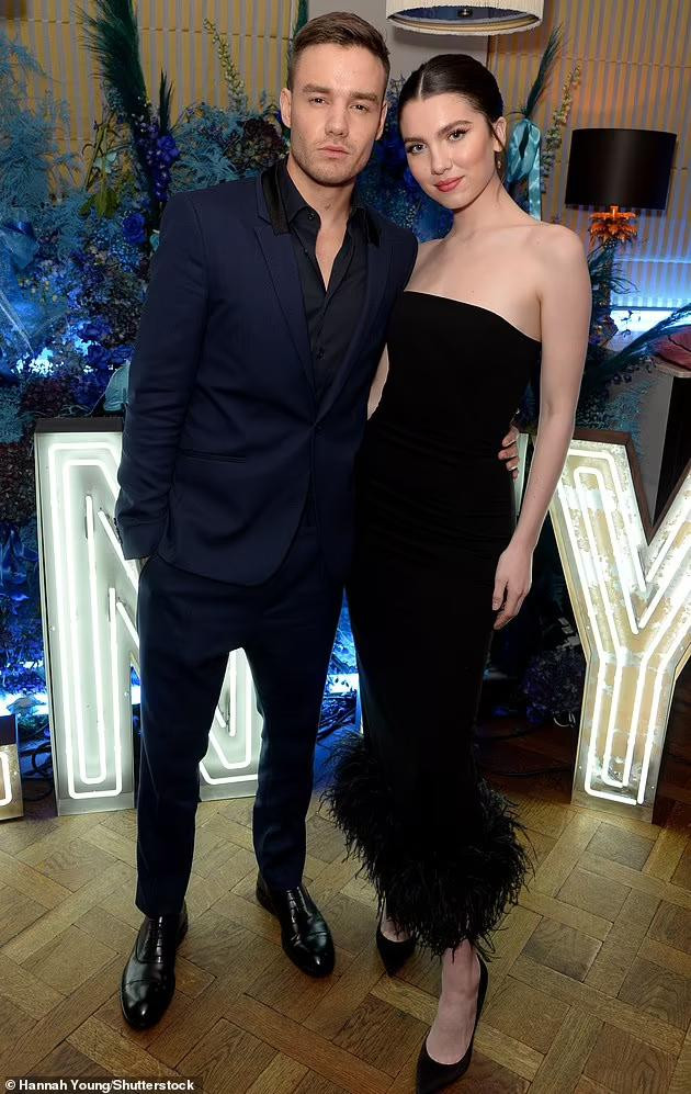 Maya Henry và Liam Payne (SN 1993) vừa tái hợp sau 2 tháng thông báo chia tay. Tuy nhiên, nàng mẫu vẫn chưa đeo lại nhẫn đính hôn. Nguồn tin thân thiết với cả 2 tiết lộ, họ nhận ra là không thể sống thiếu nhau nên đã quyết định yêu lại. Dự kiến sẽ có một đám cưới lãng mạn của cặp đôi vào năm sau.