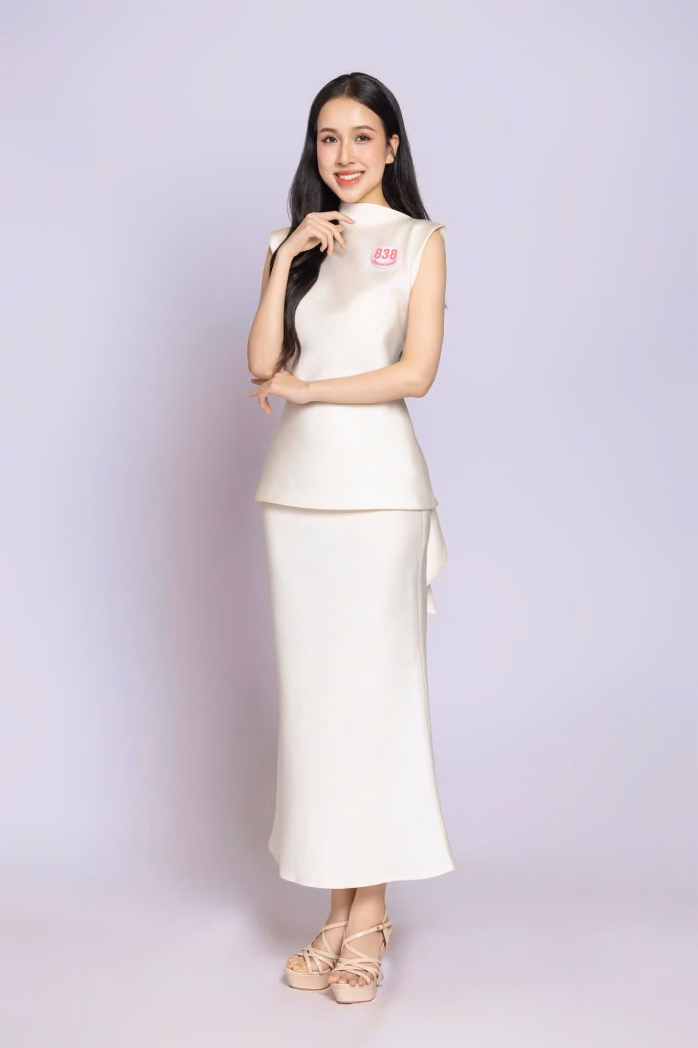 Thí sinh Hà Thu Trang, SBD 838, sinh năm 2003, đến từ Cao Bằng, sinh viên Đại học RMIT đang tham gia vòng chung khảo toàn quốc Hoa hậu Việt Nam 2024.