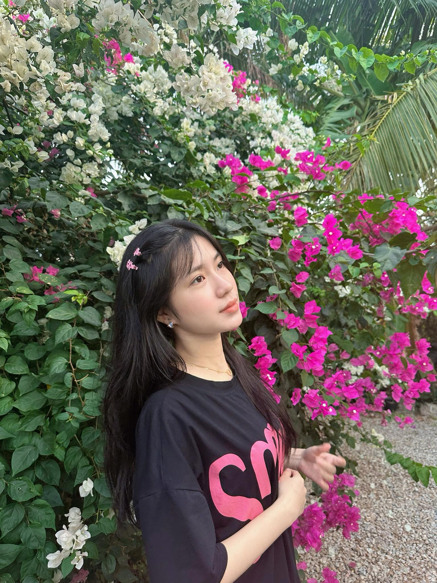 Yến Vy đang theo học ngành Thẩm định giá và Quản trị tài sản . “Trước tiên, mục tiêu của tôi sau cuộc thi Hoa hậu Việt Nam là tốt nghiệp với học lực loại Giỏi, sau đó học lên thạc sĩ và thực hiện dự án nhân ái mà tôi đã ấp ủ”, cô chia sẻ.