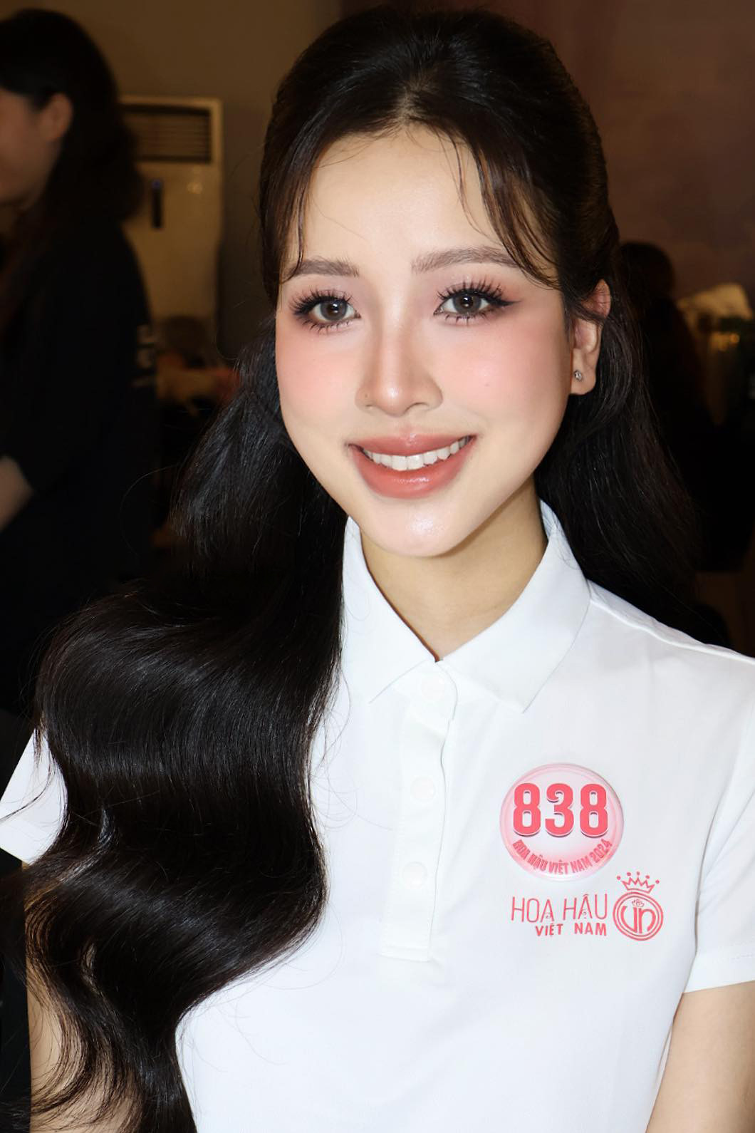 Tham gia cuộc thi Hoa hậu Việt Nam, Thu Trang có nhiều kỷ niệm đáng nhớ. “Tôi muốn chia sẻ kỷ niệm đáng nhớ nhất tại hành trình Hoa hậu Việt Nam 2024, đó là khoảnh khắc lá Quốc kỳ được kéo lên bên bờ sông Bến Hải cùng với tiếng Quốc ca hào hùng của lễ Thượng cờ. Dù chỉ kéo dài trong khoảng một phút nhưng trong tôi có rất nhiều cảm xúc, vừa biết ơn, hạnh phúc, vừa cảm thấy vô cùng may mắn. Và trên tất cả là cảm xúc tự hào vì là người Việt Nam, là con cháu của một dân tộc anh hùng”, Thu Trang nói.