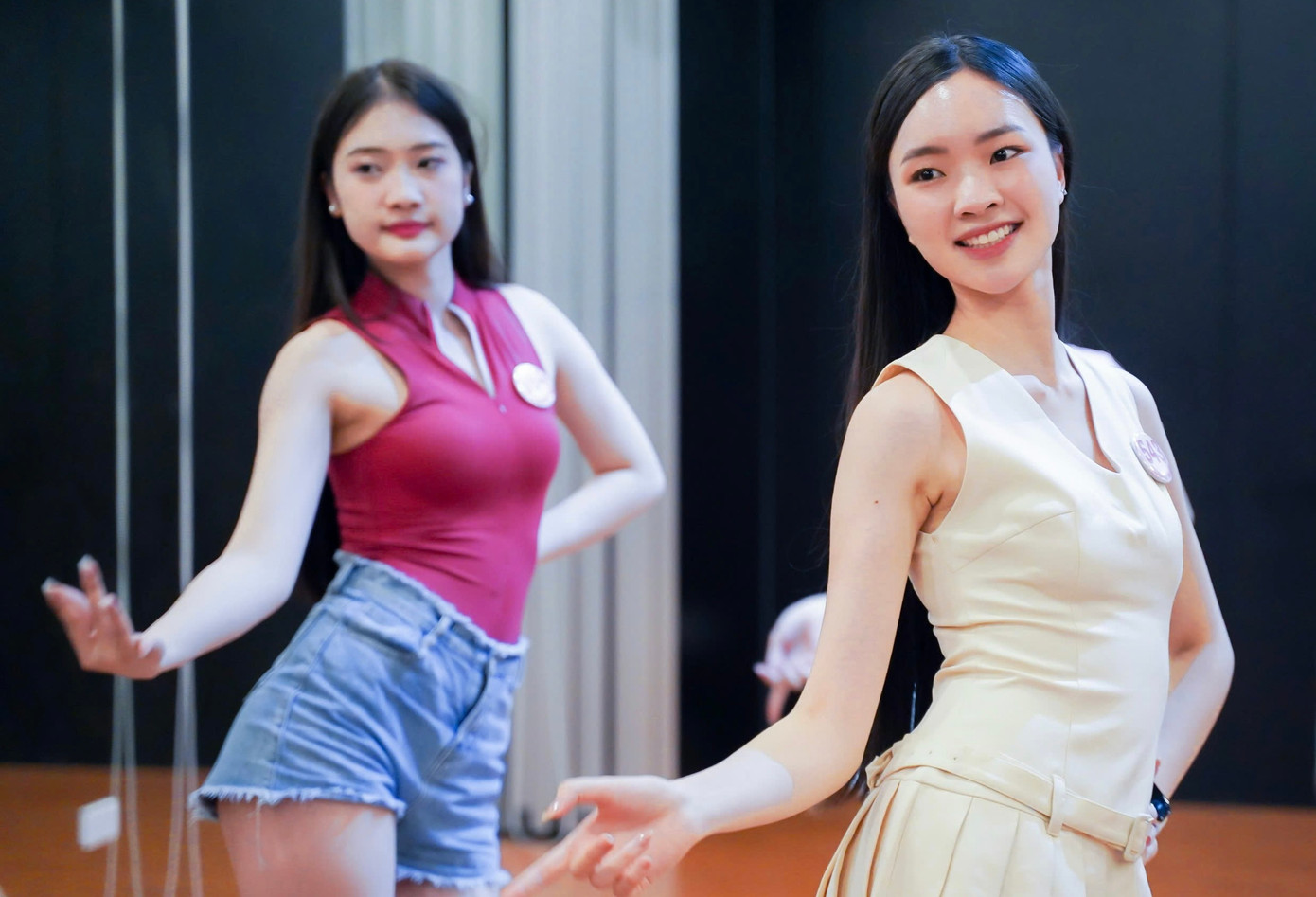 Các thí sinh đều chia sẻ sự háo hức, hồi hộp khi sắp bước vào đêm thi chung khảo.