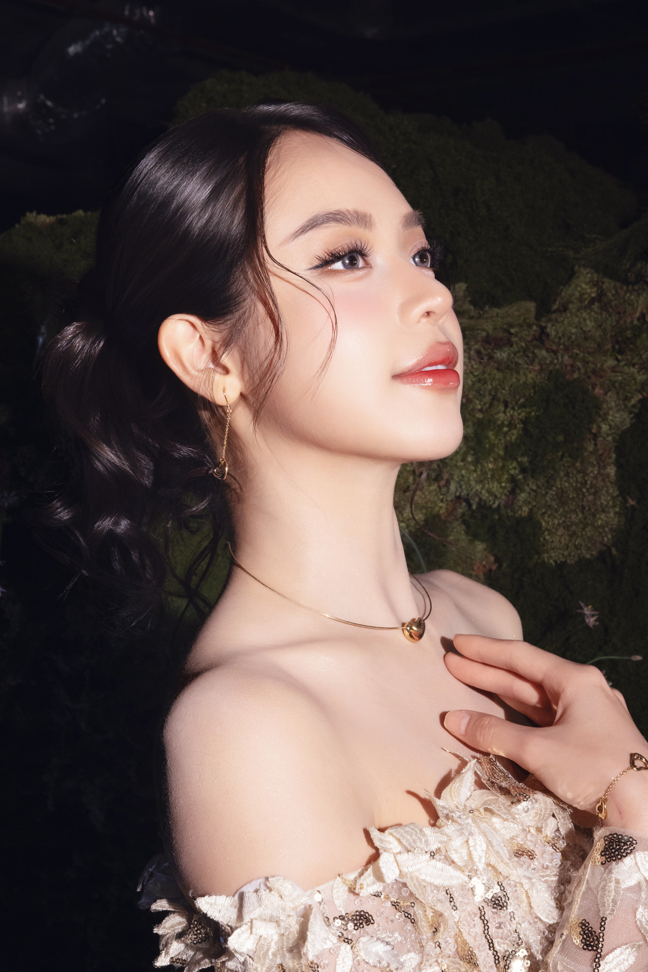 Hoa hậu Thanh Thủy xuất hiện với vẻ ngoài ấn tượng ở các lễ trao giải. Hoa hậu Thanh Thủy xuất hiện với vẻ ngoài ấn tượng ở các lễ trao giải.