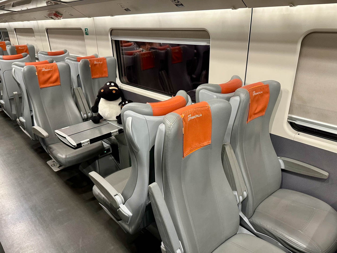 Khoang hạng thường của tàu cao tốc. Ảnh: Lý Dật Thụ.