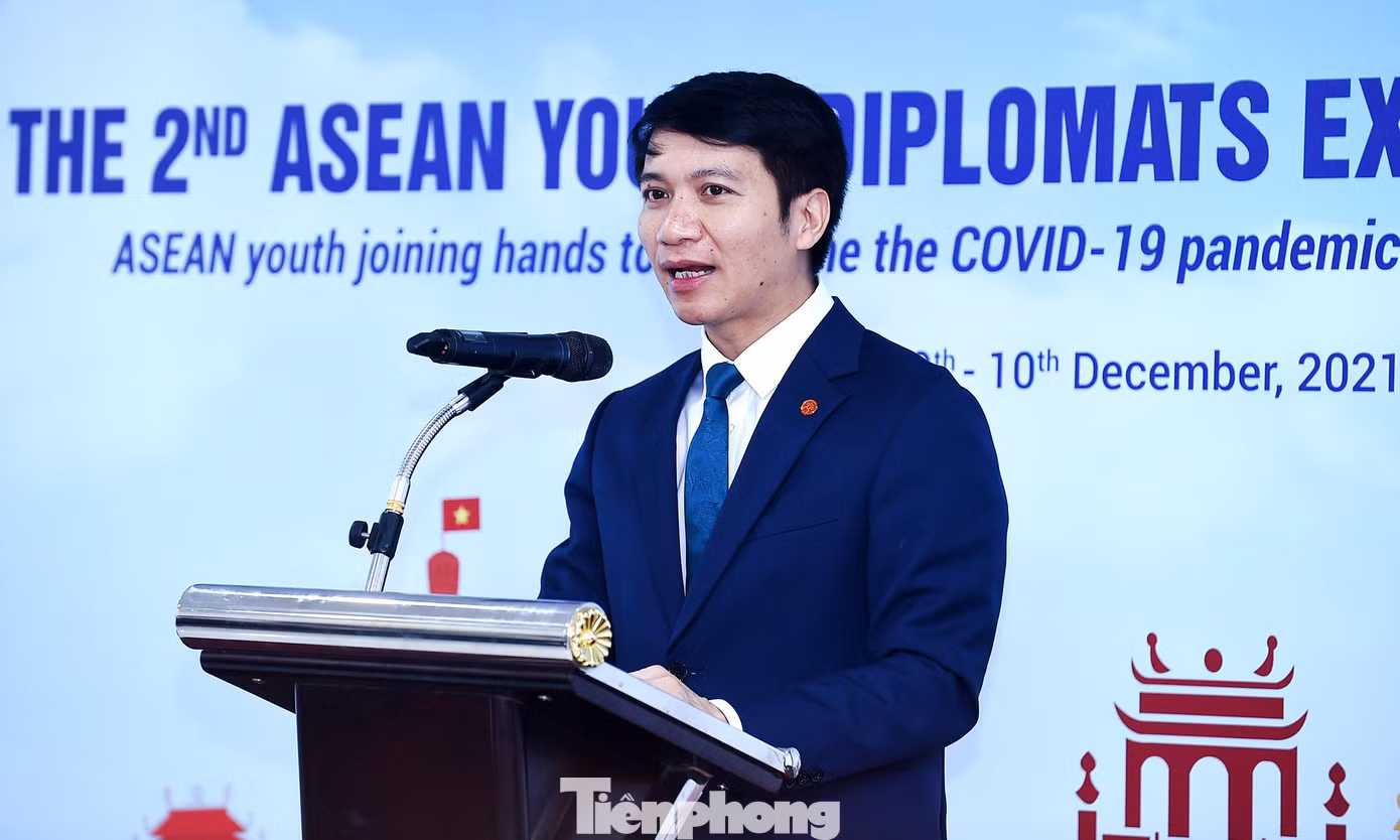Anh Nguyễn Ngọc Lương phát biểu khai mạc chương trình giao lưu. Ảnh: Xuân Tùng Anh Nguyễn Ngọc Lương phát biểu khai mạc chương trình giao lưu. Ảnh: Xuân Tùng