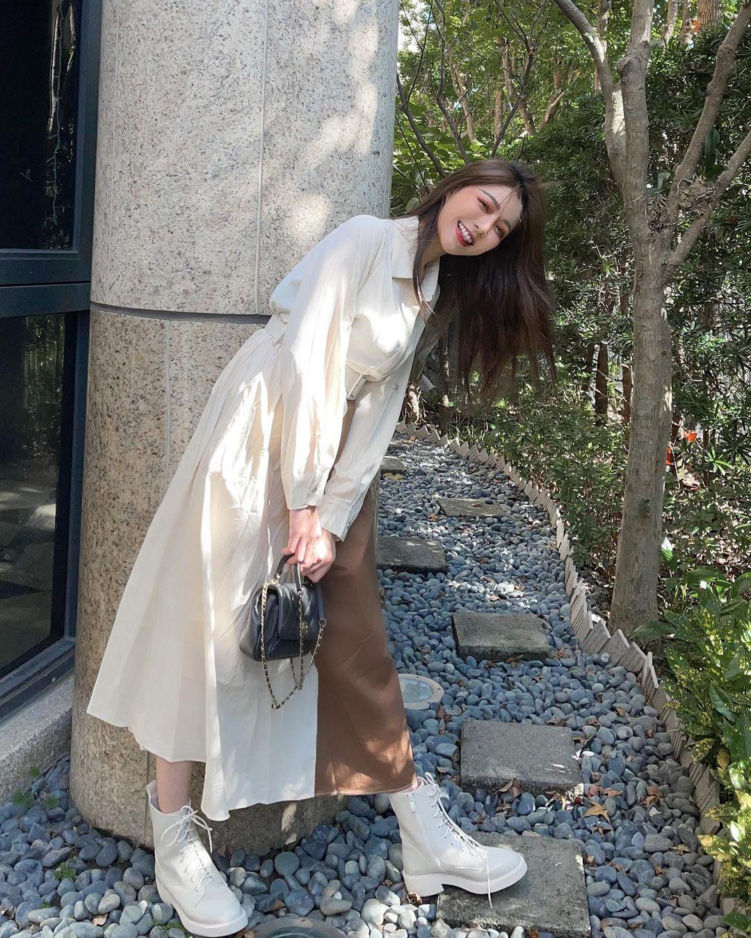 An An có vóc dáng cao ráo, thanh mảnh, gu thời trang trẻ trung năng động.