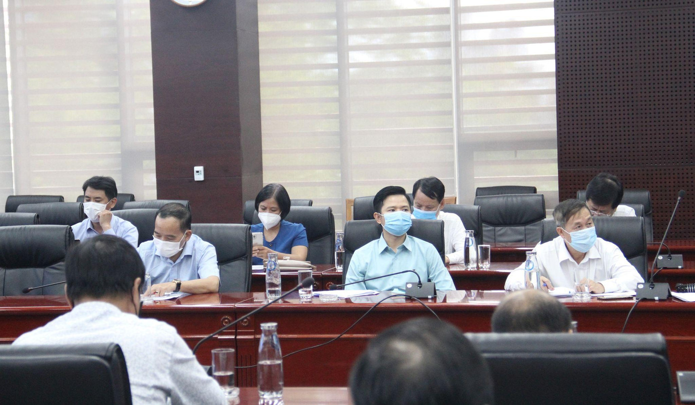 50% của các đơn vị sẽ tới Trung tâm hành chính, số còn lại làm việc ở nhà. - Ảnh: Thanh Trần. 50% của các đơn vị sẽ tới Trung tâm hành chính, số còn lại làm việc ở nhà. - Ảnh: Thanh Trần.