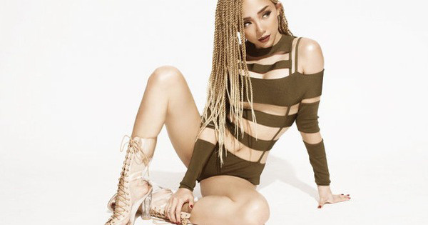 Những lần 'khoe thân' táo bạo của Tóc Tiên trong MV ca nhạc ảnh 10